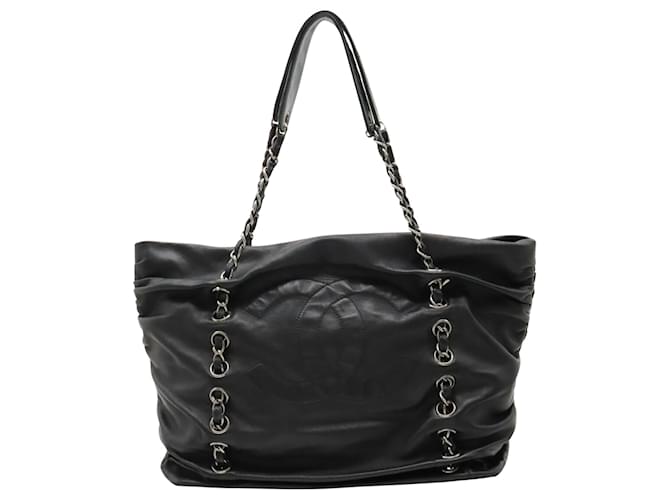 Chanel Matelassé Black Leather  ref.1264067