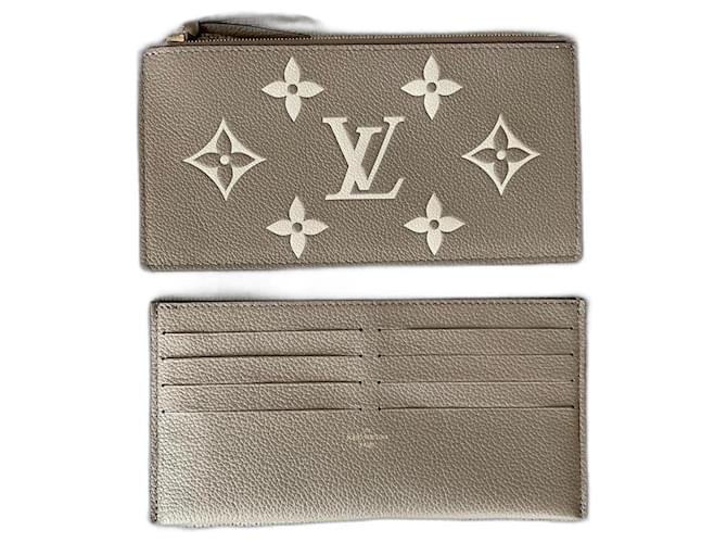 Louis Vuitton Monederos, carteras, estuches Gris Cuero  ref.1265941