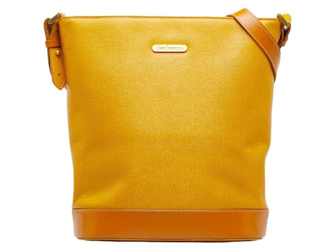 BURBERRY Yellow Leather  ref.1267465