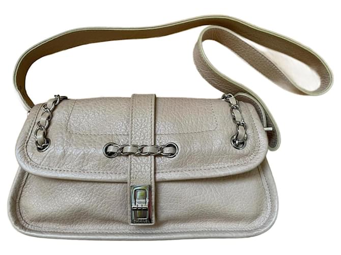 Chanel Handbags Beige Leather  ref.1268209