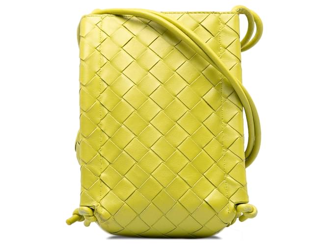 Gelbe Bottega Veneta Intrecciato Mini Knot Bucket Bag Leder  ref.1268544