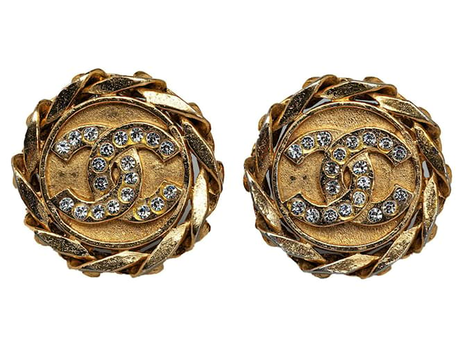 Boucles d'oreilles à clip Chanel CC dorées Plaqué or  ref.1268797