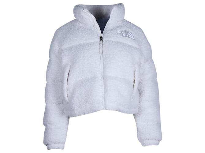 The North Face Quilted Puffer Jacket in White Polyester  ref.1268987