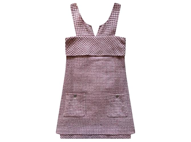 Chanel Robe en tweed lilas à boutons CC  ref.1269254