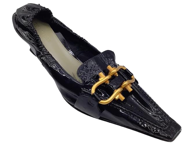 Autre Marque Bottega Veneta Negro / Zapatos de tacón Madame de charol con tacón bajo y herrajes dorados  ref.1269297