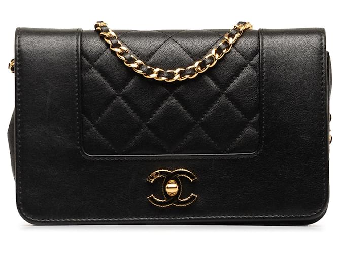 Portafoglio Chanel Mademoiselle nero su borsa a tracolla con catena Pelle  ref.1269478