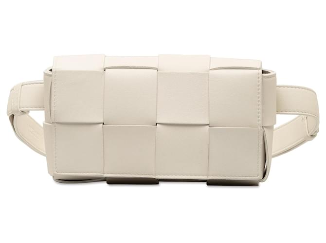 White Bottega Veneta Intrecciato Cassette Belt Bag Bianco Pelle  ref.1269637