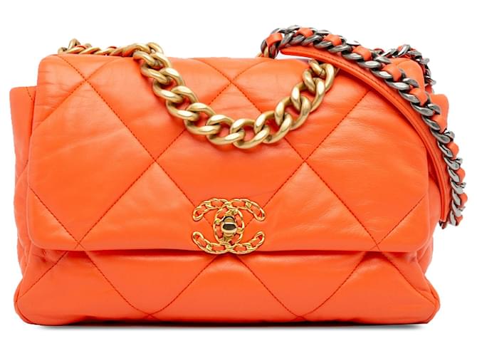 Naranja Chanel Grande 19 Bolso satchel de piel de cordero con solapa Cuero  ref.1269653