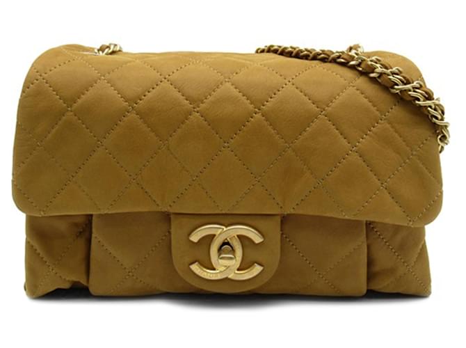 Tan Chanel Medium Calfskin Chic Quilt Flap Shoulder Bag Camel Leather  ref.1269773