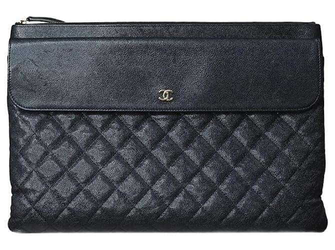 Chanel Cor preta 2019 bolsa clutch de couro caviar acolchoada Preto  ref.1269920