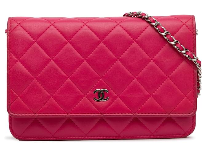 Wallet On Chain Portafoglio classico in pelle di agnello rosa Chanel con catena  ref.1269987