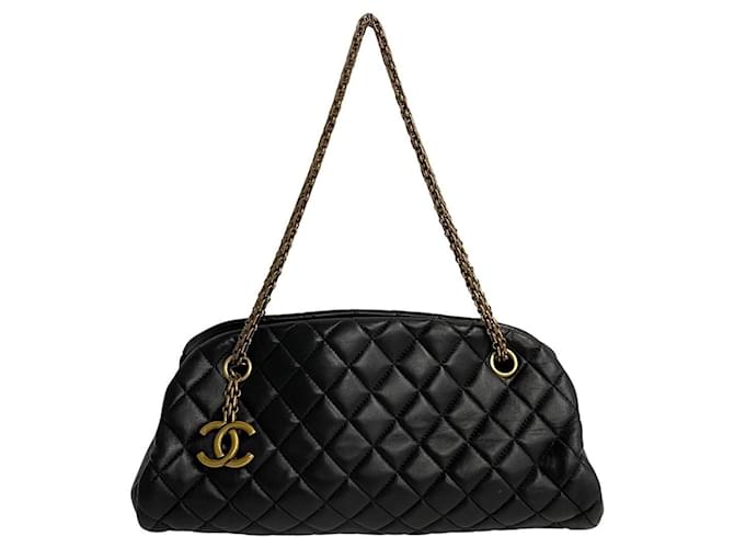 Chanel Mademoiselle Black Leather  ref.1270914