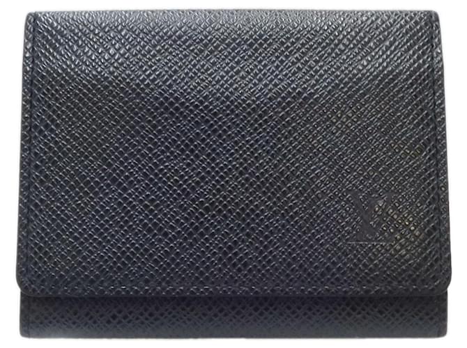 Louis Vuitton Taiga Black Leather  ref.1270919