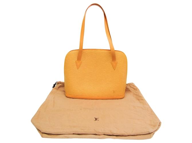 Louis Vuitton Lussac Yellow Leather  ref.1272163