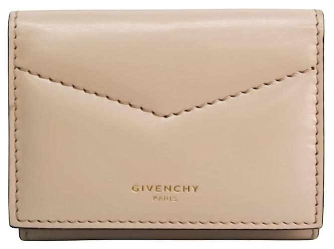 GIVENCHY Rosa Couro  ref.1273238