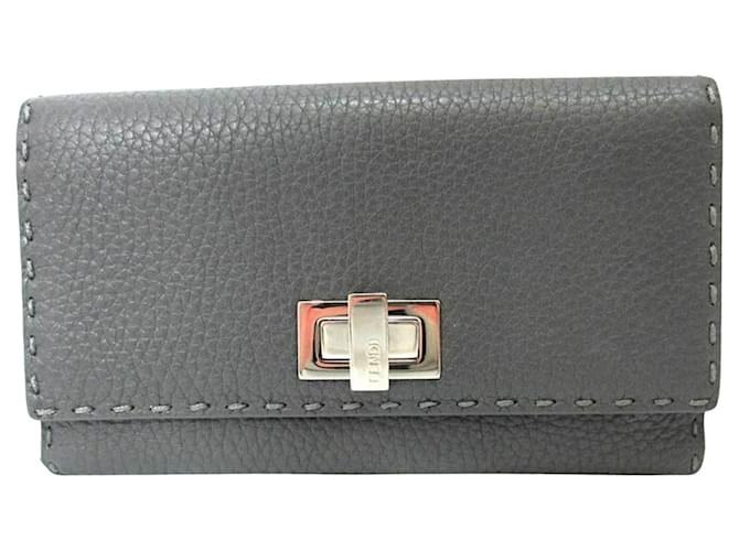 Fendi Selleria Grey Leather  ref.1273816