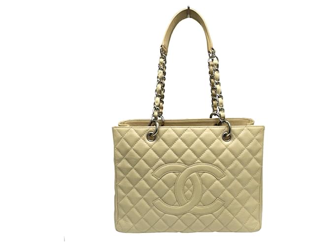 Chanel Bege Couro  ref.1275730