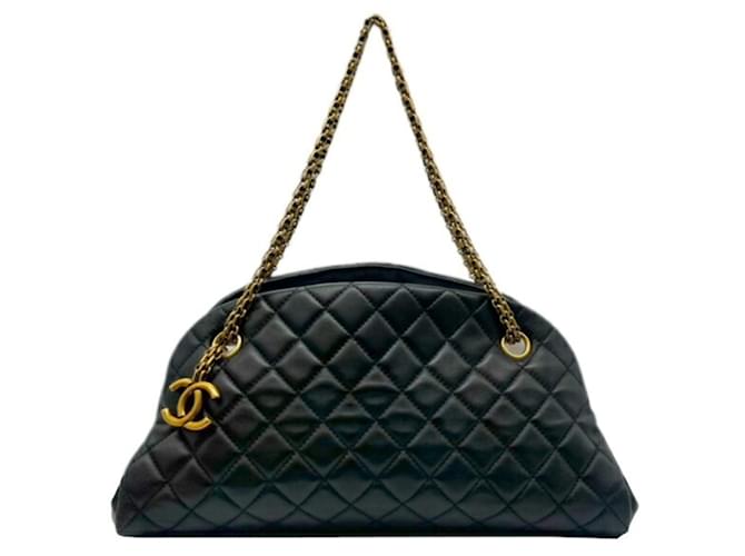 Chanel Black Leather  ref.1276039