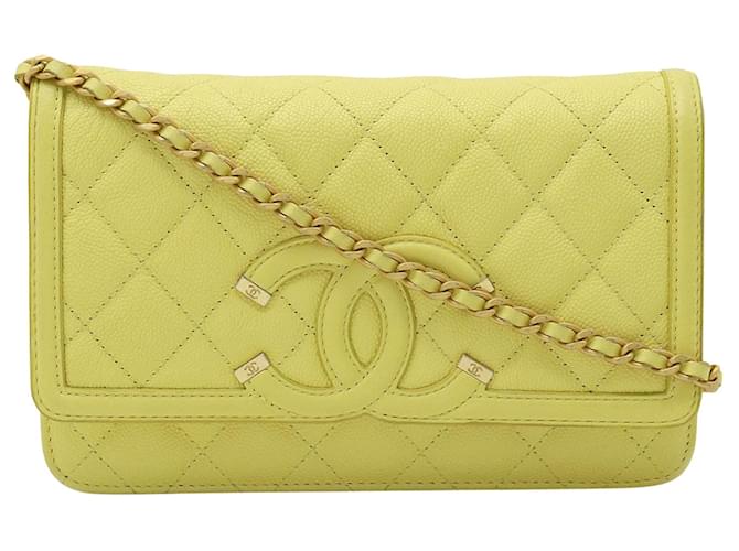 Chanel Yellow Leather  ref.1277997