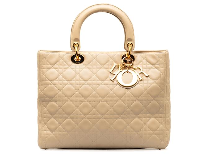Bolso satchel Lady Dior Dior grande Cannage de piel de cordero beige Cuero  ref.1279999