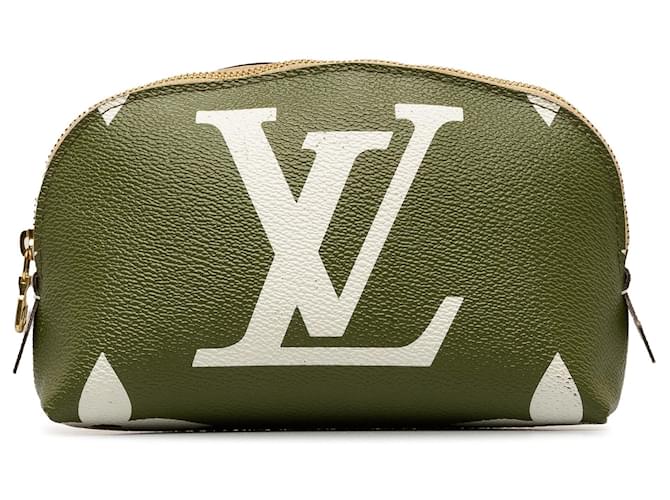 Pochette cosmétique géante monogramme vert Louis Vuitton Toile  ref.1280021