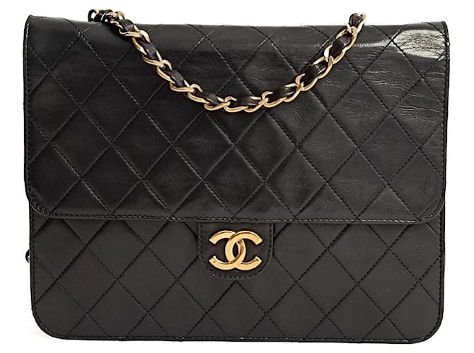 Bolsa de ombro Chanel Classic matelassê em couro preto  ref.1280257