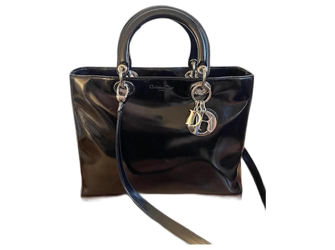Lady Dior Dior Hand bags Black Patent leather  ref.1280550