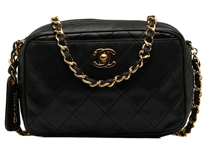CHANEL Handbags Black Leather  ref.1281262