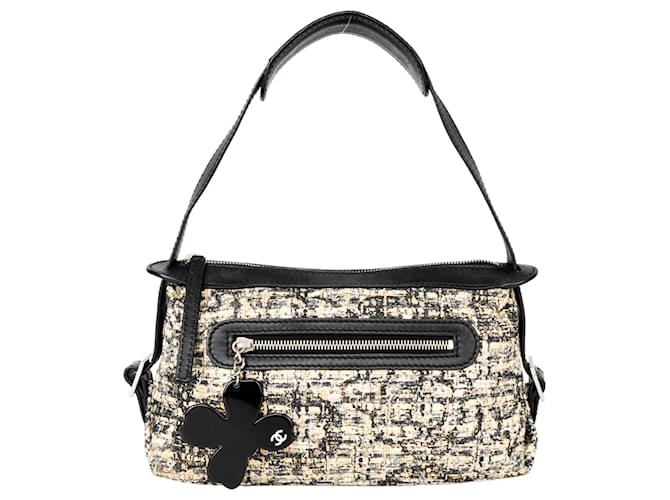 Chanel Tweed Clover Shoulder Bag Black Leather  ref.1281478