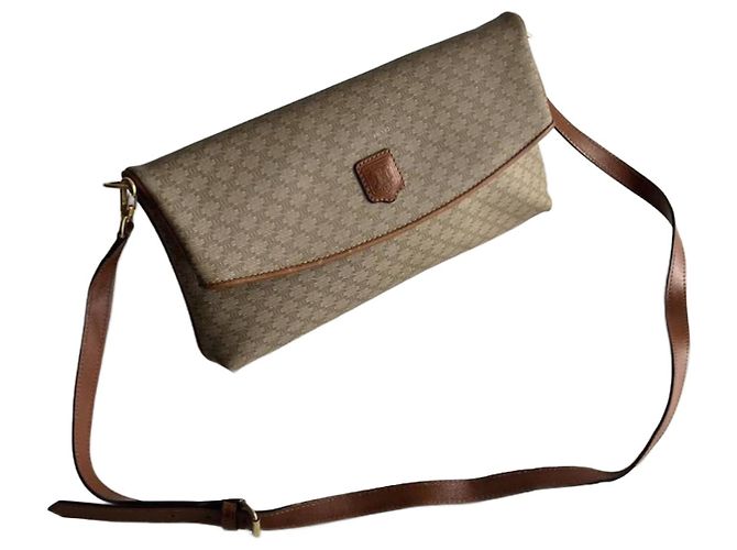 Clutch Céline de couro bege