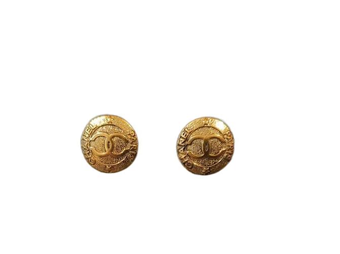 Classic Chanel Vintage Eritage Stud Earrings Re-Issued in 2020 Golden Metal  ref.1282070