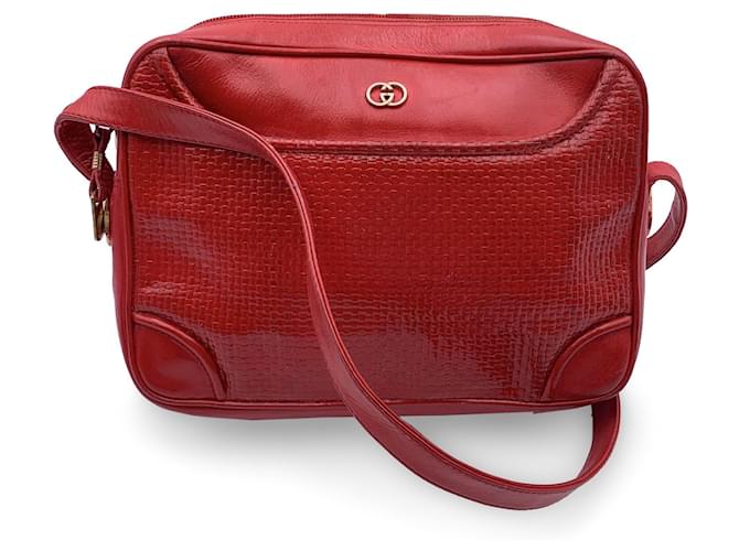 Gucci Vintage Red Textured Leather Shoulder Messenger Bag  ref.1282730