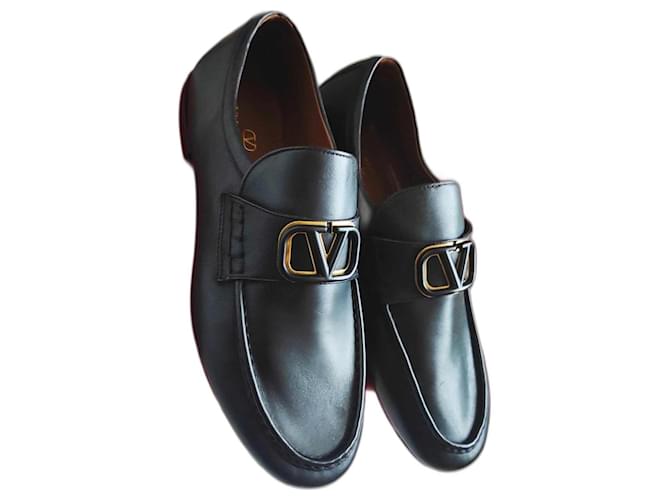 Valentino Garavani Loafers Slip ons Black Leather  ref.1283104