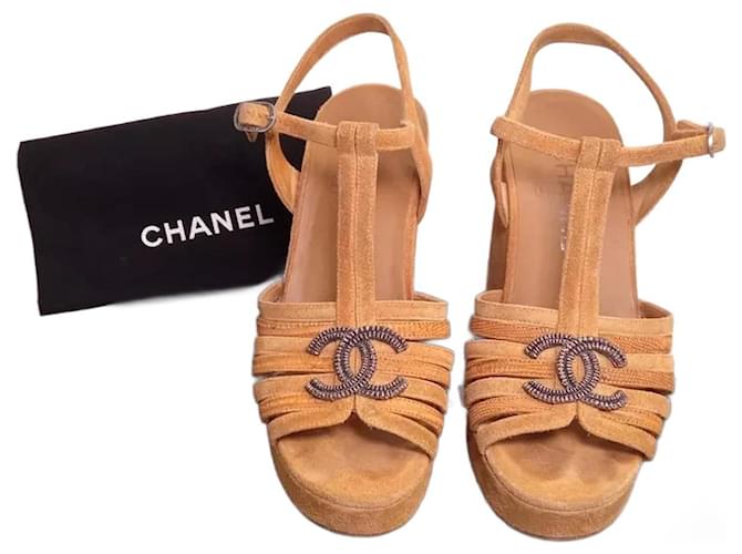 Chanel Sandals Camel Leather  ref.1283114