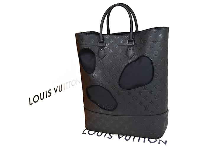 Louis Vuitton Preto Couro  ref.1283236