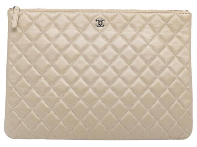 Chanel Bege Couro  ref.1283299