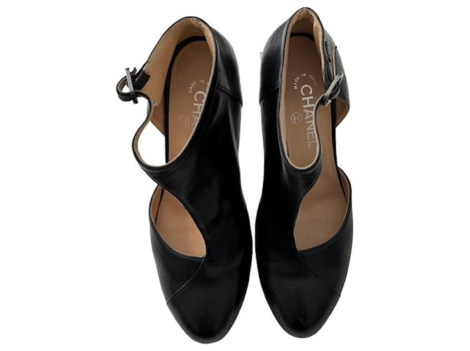 Chanel Zapatos de tacón de cristal de pasarela de 2012 Negro Cuero  ref.1283405