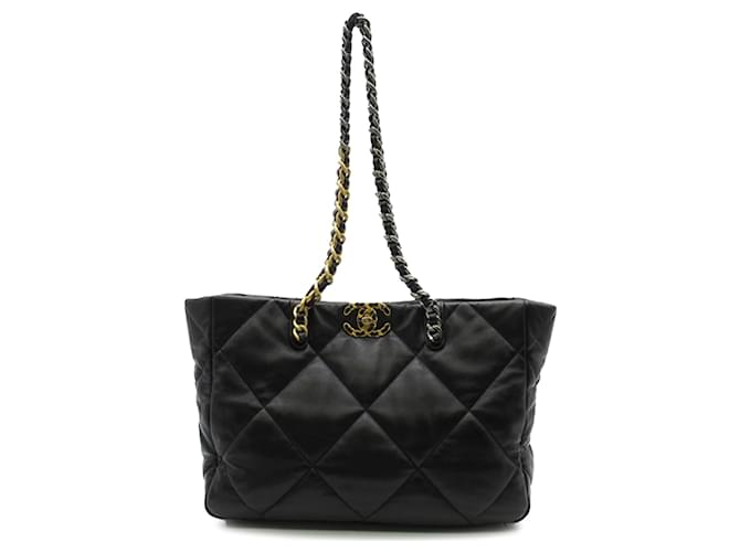 Chanel schwarz 19 Einkaufstasche aus Lammfell  Leder  ref.1284123