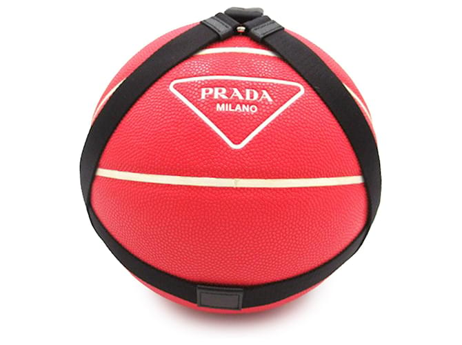 Bola de basquete com estampa de logotipo vermelho Prada Nylon Pano  ref.1284124