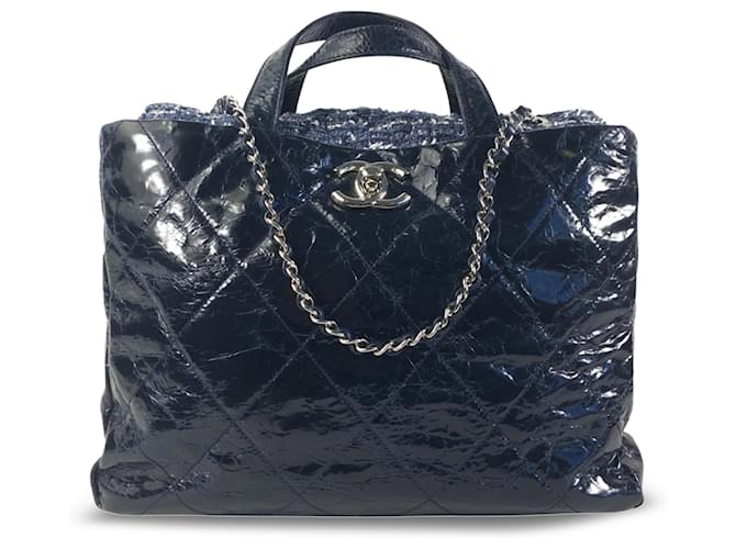 Bolso satchel Portobello de piel de becerro esmaltada en azul Chanel Azul marino Cuero Tweed Paño  ref.1284146