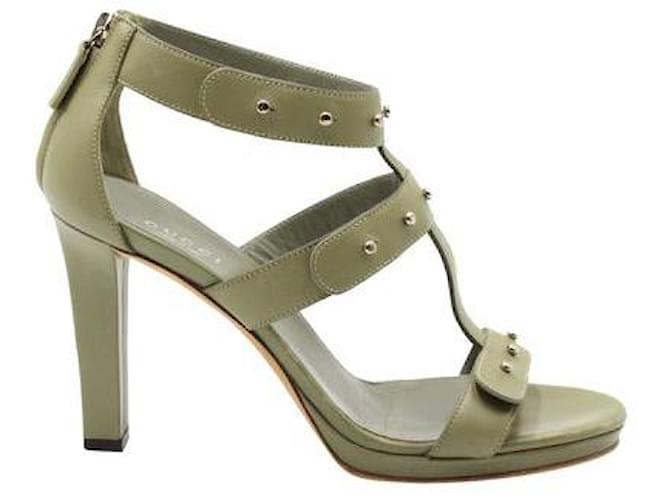Gucci Khaki-Sandalen mit hohen Absätzen und Metallnieten Leder  ref.1284586