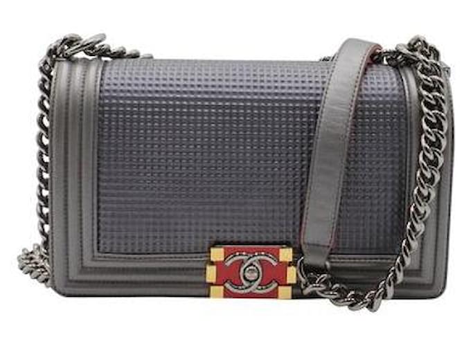 Le Boy Chanel Cinza Escuro/Coleção de bolsa de menino prateada Cruise 2014 Prata Couro  ref.1284896