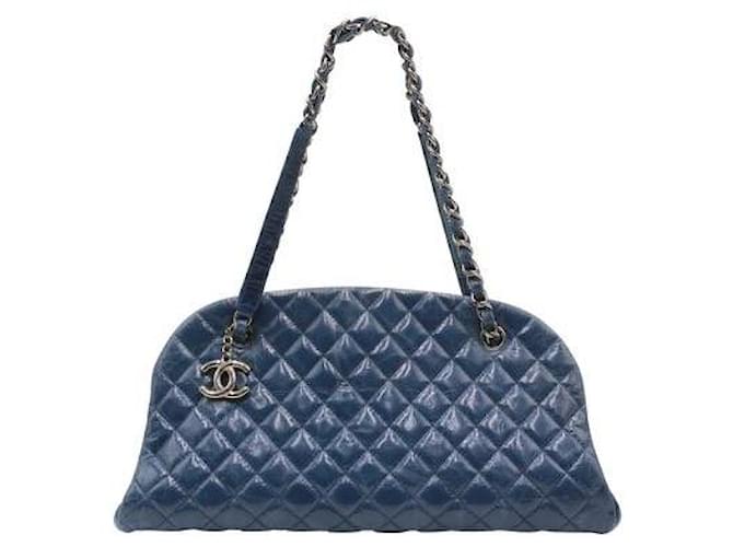 Bolsa de couro acolchoada Chanel azul escuro Mademoiselle 2011  ref.1284982