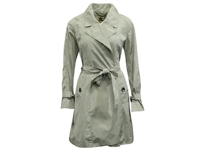 Manteau de pluie Burberry en gris clair Polyester  ref.1285554