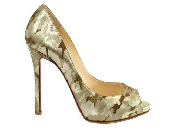 CHRISTIAN LOUBOUTIN Camouflage Print Pumps Golden Leather  ref.1286234