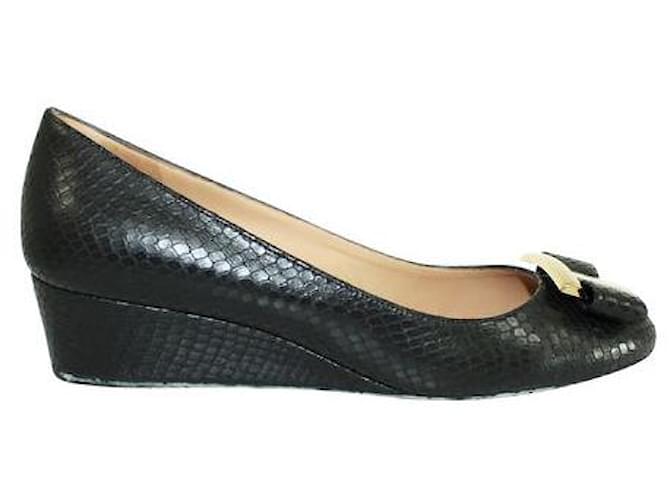 Chaussures compensées en peau de serpent noir Salvatore Ferragamo Cuir  ref.1287100