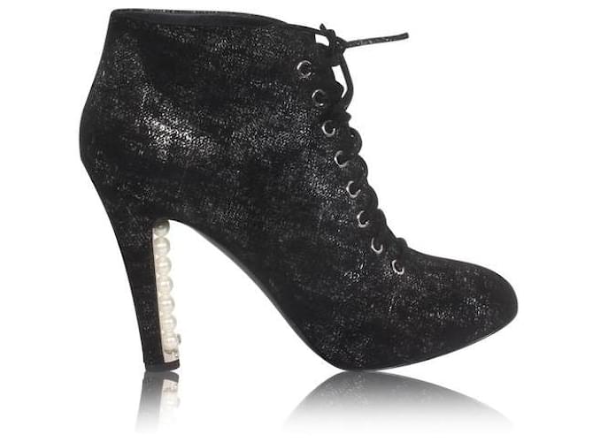 CHANEL Black Ankle Boots with Pearls Leather  ref.1287145