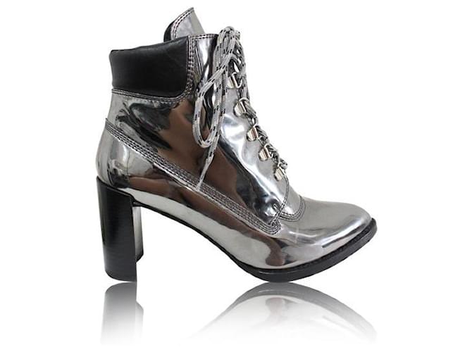 STUART WEITZMAN Lace-up Metallic Leather Ankle Boots Silvery  ref.1287157