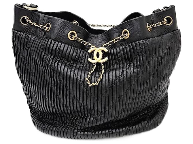 Bolsa balde com cordão Chanel Preto  ref.1287224