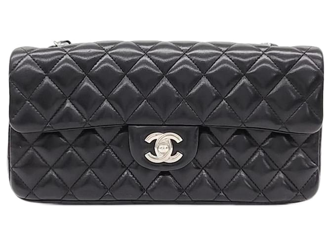 Chanel Neue klassische Baguette-Tasche aus Lammleder Schwarz  ref.1287485